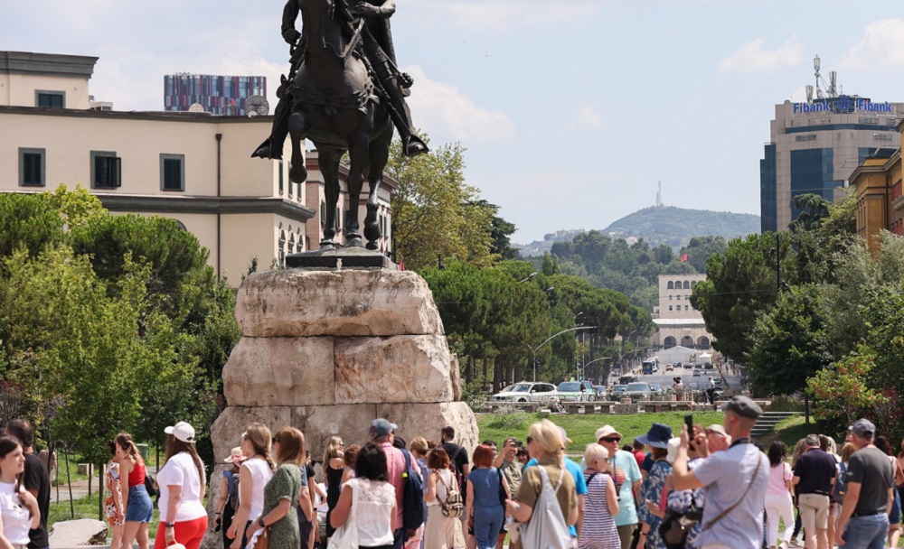 Shifra rekord, nga janari ne korrik mbi 5 milione turiste ne vendin tone